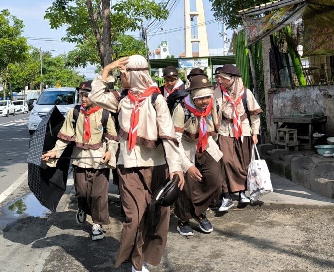 Backpacker & Mabit Kelas 6 "Perjalananku adalah Pengalamanku"